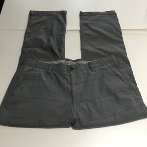 Under Armour Men's Match Play Textured Pants Size 38x30 Loose Gray Golf
